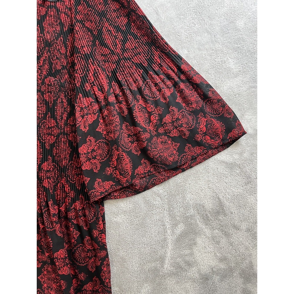 Catherines Top Women 2X 22/24 Red Black Accordion Pleat Blouse V-Neck Flare‎ Top - Picture 4 of 6